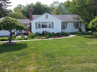 124 Meadow Rd, East Longmeadow, MA 01028