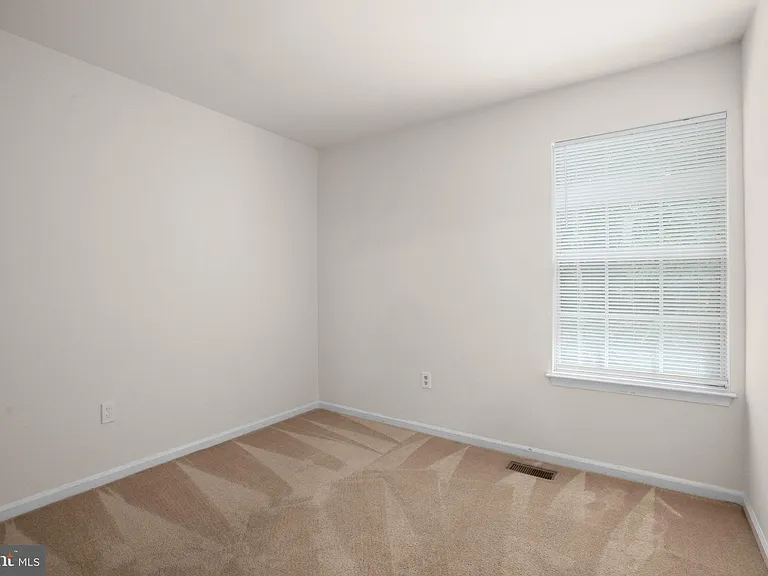 502 Wind Ridge Dr — Photo 16