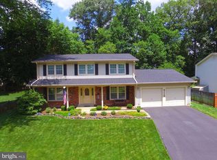 9116 Rockefeller Ln, Springfield, VA 22153