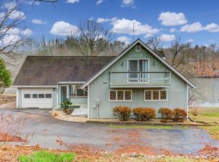 521 Brookwood Rd, Wirtz, VA 24184