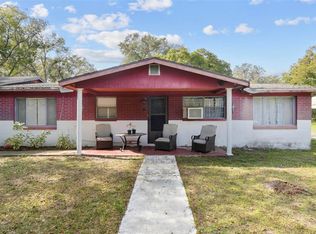 1735 N Simpson St, Mount Dora, FL 32757