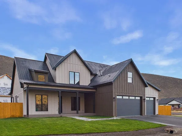 400 Rosewood Dr, Bellevue, ID 83313
