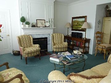 5th image of 9 Hanover Dr