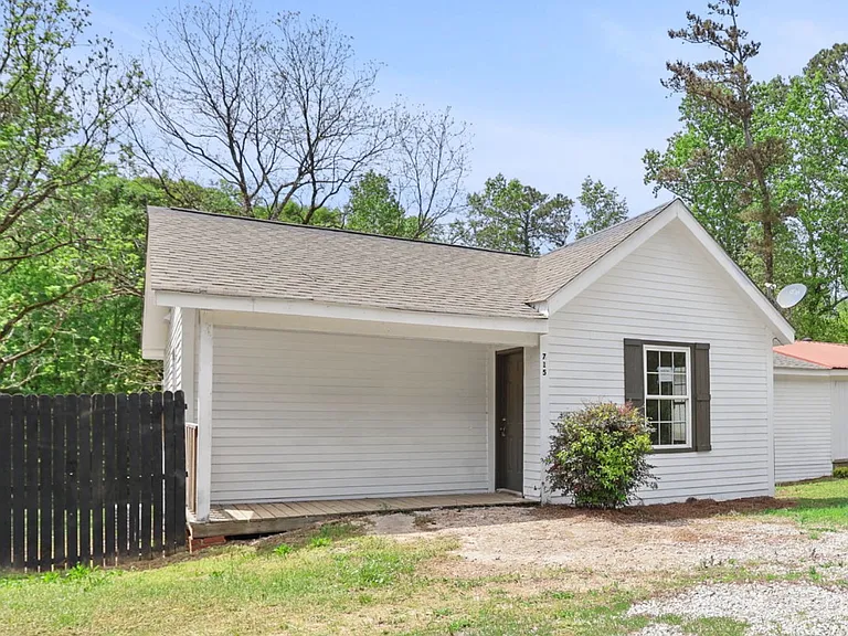 715 Corinth Rd — Photo 38