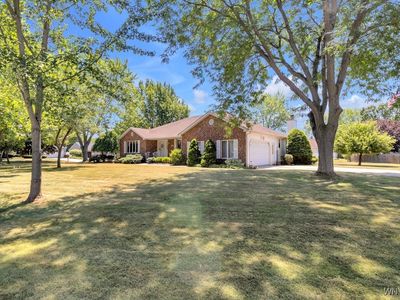 1 Independence Dr, Lockport, NY, 14094
