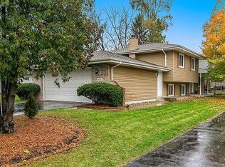 405 Park Ave, Clarendon Hills, IL