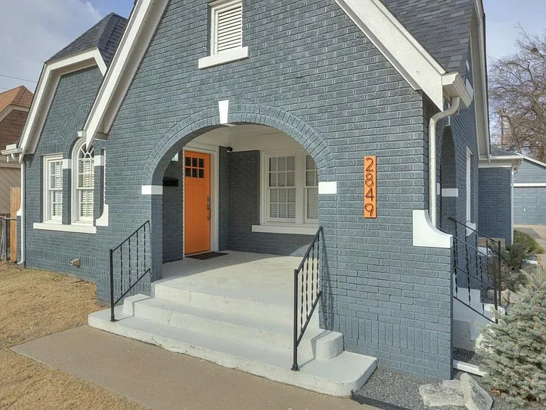 2849 NW 17th St — Photo 2