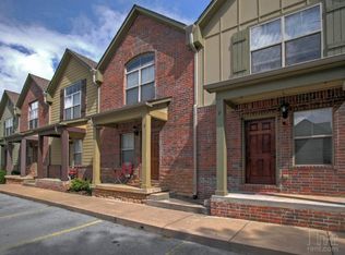 2212 Karrington Rdg APT B, Springdale, AR 72762