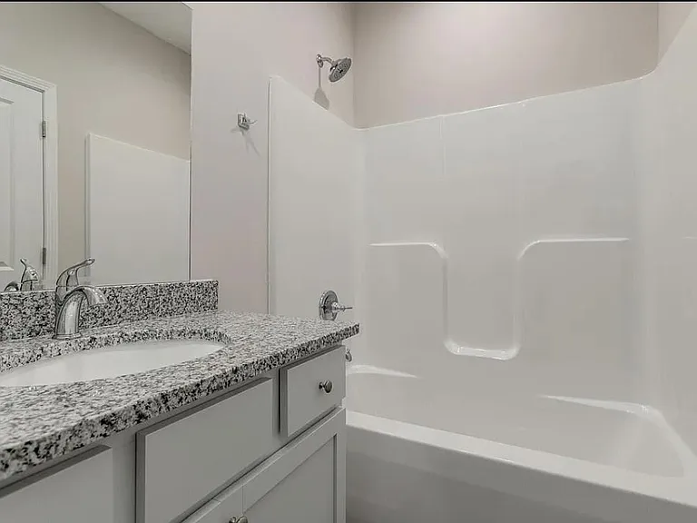2346 E Cheyenne Ct — Photo 19