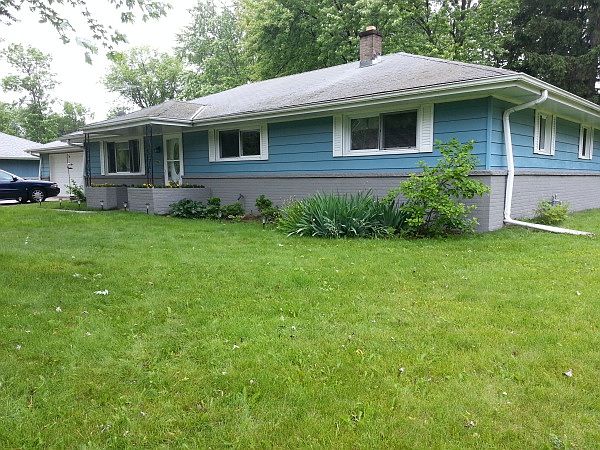 1st image of 6867 N Seville Ave