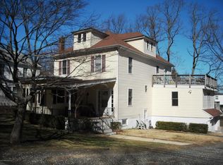 301 Hillside Ave #A, Atlantic Highlands, NJ 07716