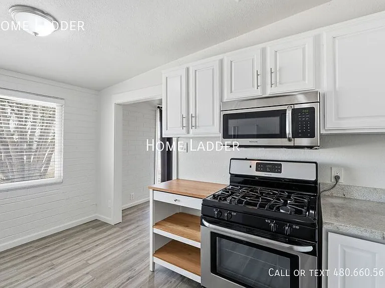 596 W Harding Ave — Photo 7