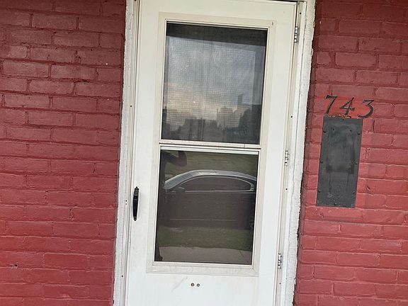 2nd image of 743 Forsythe St #1