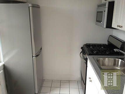 3rd image of 95 Christopher St APT 5D
