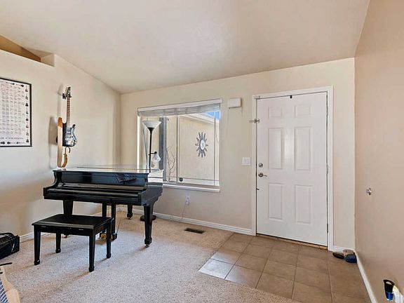 3rd image of 13927 S Copper Peak Cir