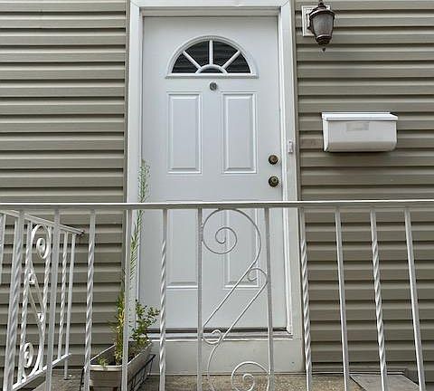 Private, Side Door Entry