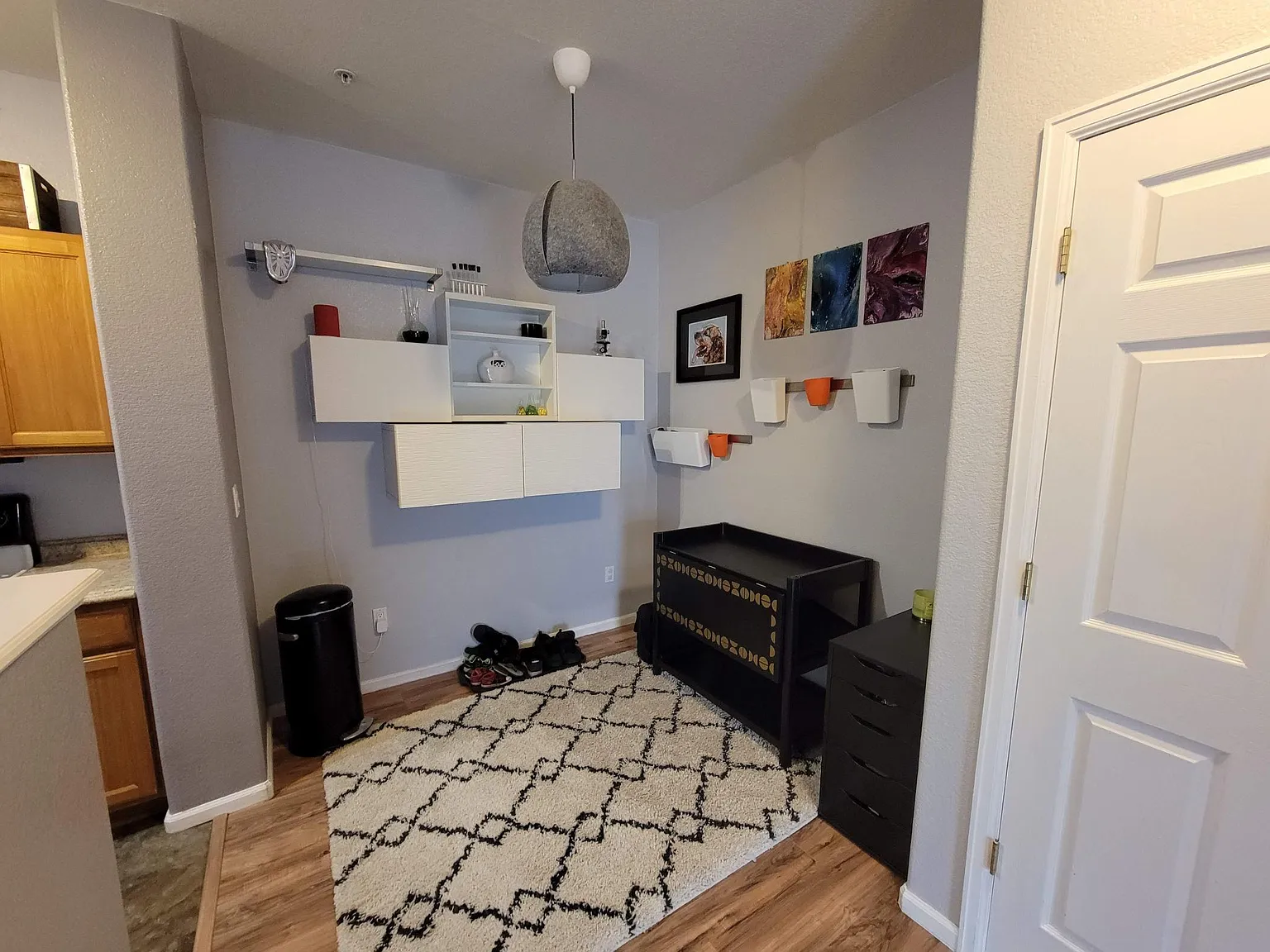 2 bed, 1037 sqft, $1,890 — Photo 3