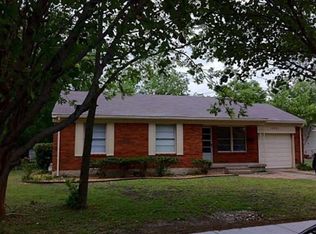 10381 Newcombe Dr, Dallas, TX