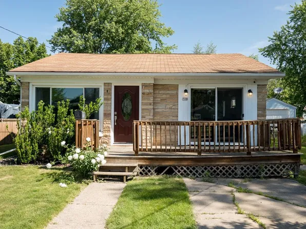 708 WALKER STREET, Stevens Point, WI 54481