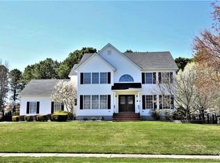 12 Robin Ln, Monroe Township, NJ 08831