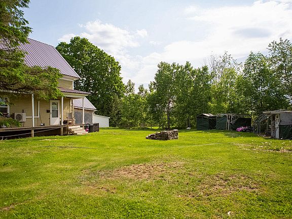4th image of 24 Florence Avenue