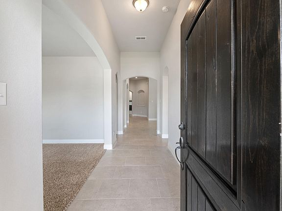 4th image of 2310 Majestic Fairway Ln