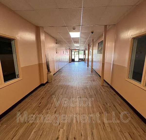1158 Dixwell Avenue Team Mall #B3 — Photo 7