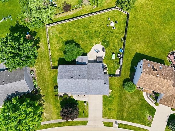 3rd image of 5715 Kinlock Pl