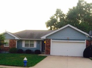 802 N Halsey Ave, Harrisonville, MO 64701