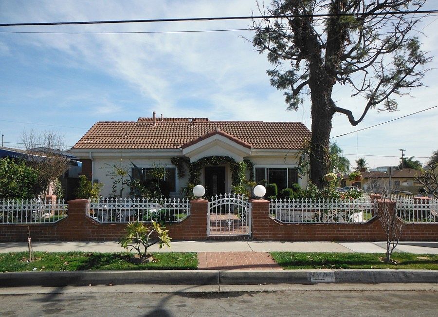 1st image of 14420 Kingsdale Ave