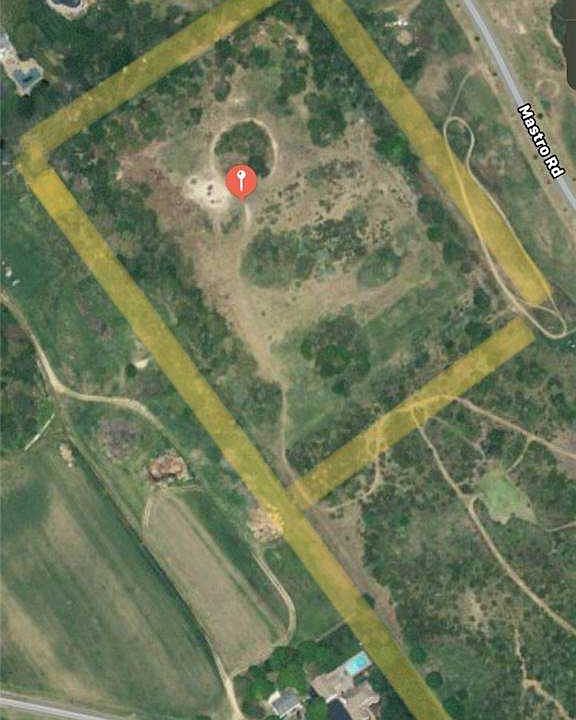 2nd image of 230 Deep Hole Rd
