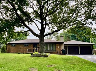 310 Taylor Ln, Chelsea, MI 48118