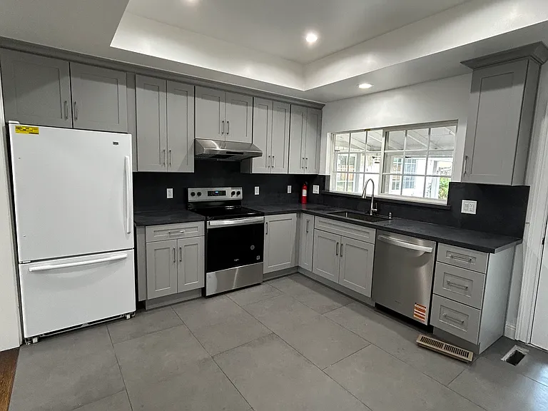 4025 Pepper Tree Ln #A — Photo 1