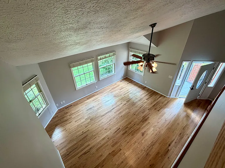 175 Highland Cir — Photo 36