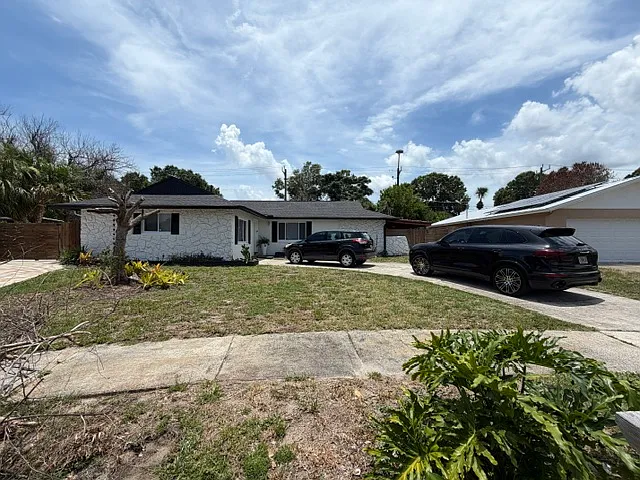 225 Ash Dr — Photo 9