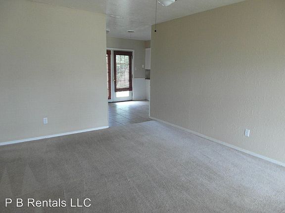 3rd image of 325 SE Brighton Dr
