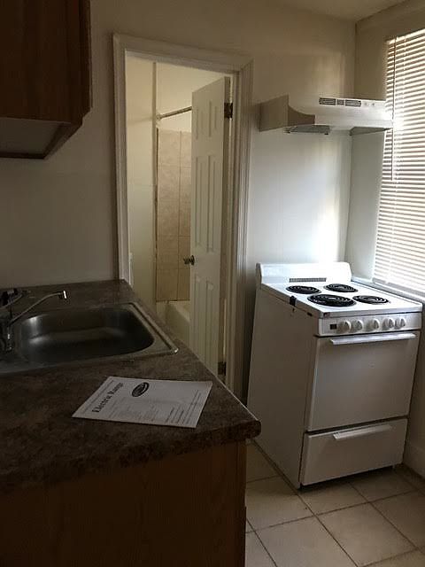2nd image of 53 W Logan St APT 1R