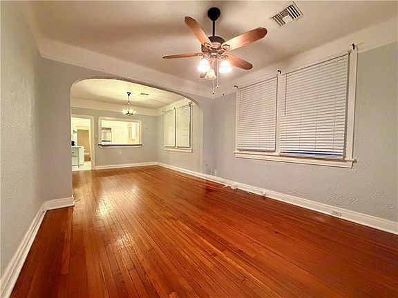 4th image of 4752 Lafaye St