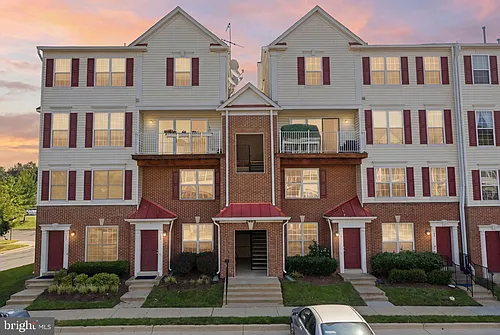 2489 Quick St #304 Photo 1