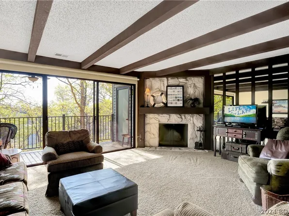 92 Waters Edge Dr #1A-7-1A, Lake Ozark, MO 65049