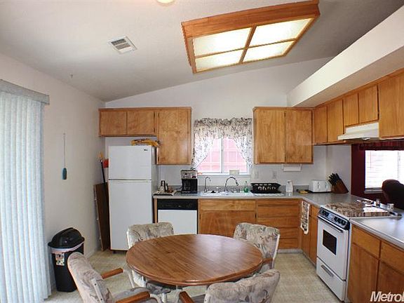5th image of 2728 Avery Ct