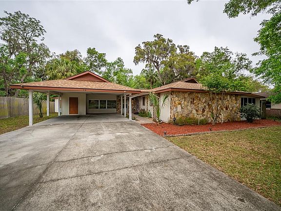 3rd image of 12 Spring Lake Way