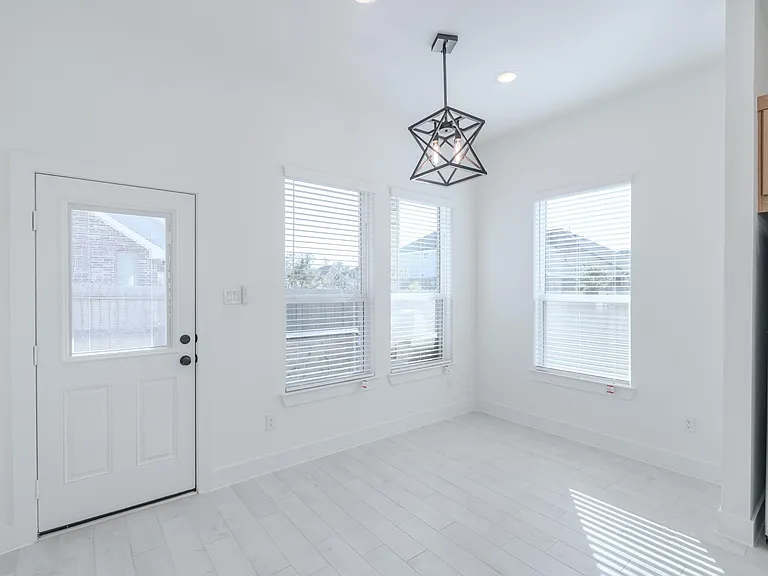10472 Wild Rice St — Photo 16
