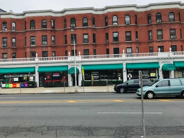 3027 John F Kennedy Boulevard image 1 of 8