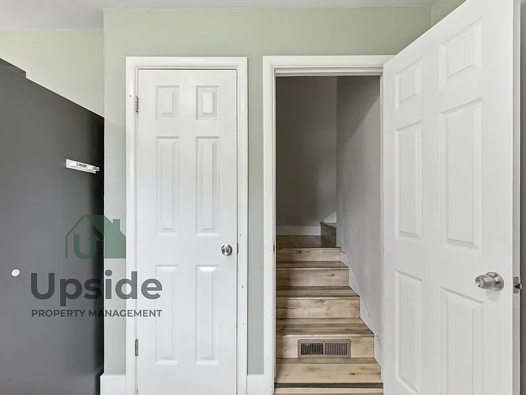 8719 E Valleyway Ave — Photo 11