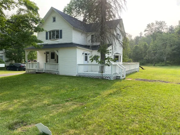 63 Park Lane, Tannersville, NY 12485