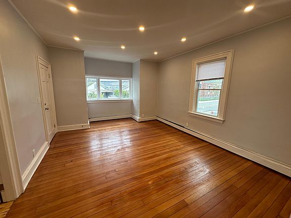 4th image of 250 Veazie St Floor 1
