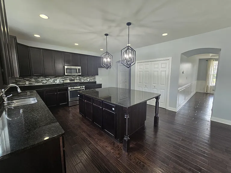 10091 Pearwood Dr — Photo 16