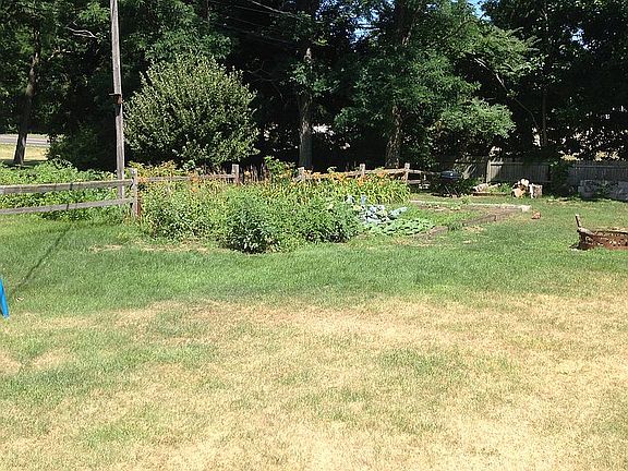 3rd image of 6910-12 Polk Ave