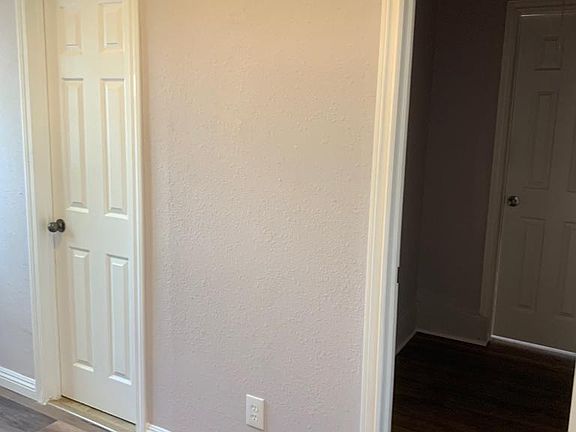 3rd image of 10761 Berry Ave #A